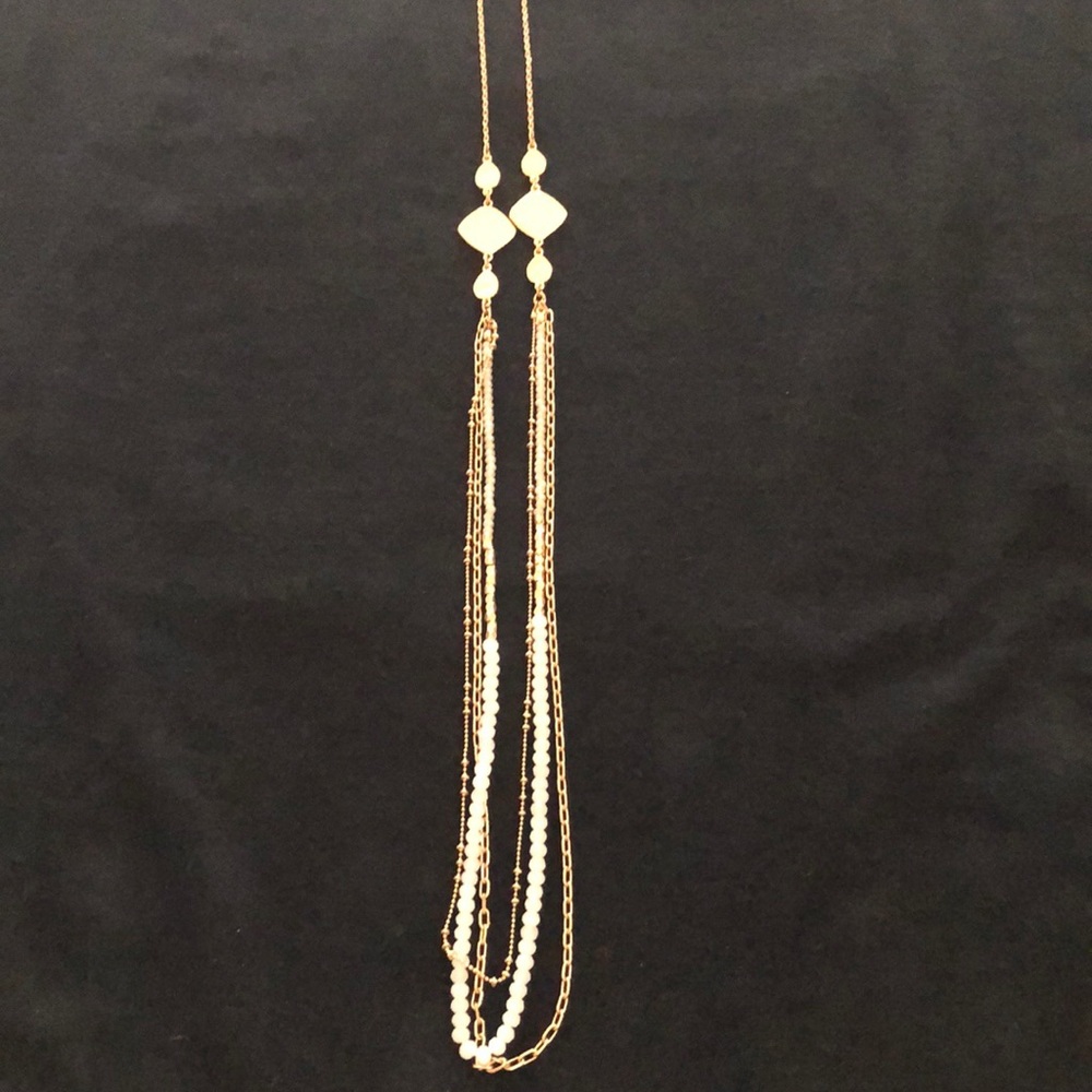 Woman’s Treasure & Bond necklace